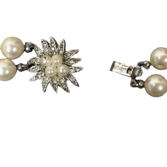 Vintage Marvella Double Strand Faux Pearl Necklace Fancy Flower Rhinestone Clasp - Picture 4 of 9